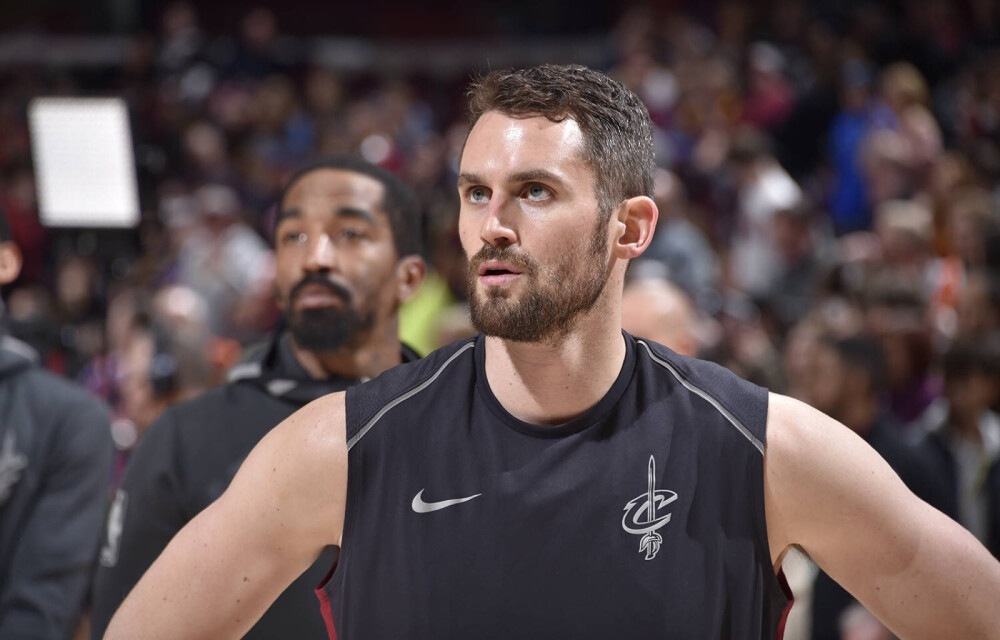 为全年巡回 为全年巡回