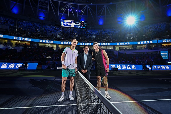 自然融入 自然融入